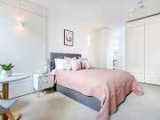 Studio to rent in Staines Road, Hounslow TW3