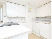 Studio 1st Floor Flat to rent in Stoke Newington... Studio 1st Floor Flat to rent in Stoke Newington...