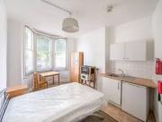 Studio to rent in Sumatra Road, West Hampstead, London NW6