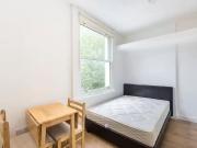 Studio to rent in Warwick Road, London SW5