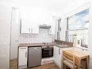 Studio to rent in Warwick Road, London SW5