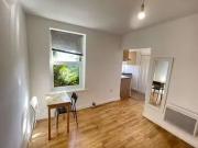 Studio to rent in Yew Grove, London NW2