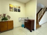 Studio unit suitable for working class single or couple....