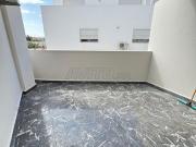 Studio vide à louer 60 m² quartier Oasis