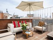 Studio, with outdoor area