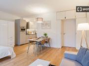 Studio Wohnung zur Miete in Charlottenburg, Berlin