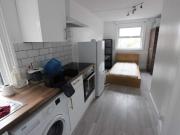 Studio Wood Green N22. Available TODAY