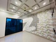 Stunning 10 Marla Brand New Home Facing Park Bahria Town...