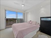 Stunning 1 bedroom Apartment with City Views