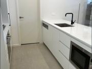 Stunning 1 bedroom apartment with Winter Garden and...