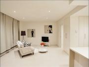 Stunning 1 bedroom plus 1 study for lease