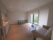 Stunning 2 bed, 2 bath apartment in Kings Cross