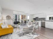 Stunning 2 bed + flex PENTHOUSE with massive rooftop patio!