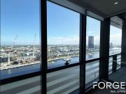 Stunning 2bed 2bath 1carpark Waterfront Apartment