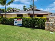 Stunning 3 Bed Fully Security Screened Duplex with Solar...