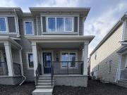 Stunning 3 Bedroom + Den Townhouse for Rent in Yorkville