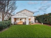 Stunning 3 bedroom + study family home in the McKinnon...