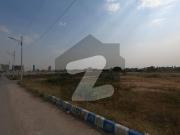 Stunning 400 Square Yards Residential Plot In Gulshan e...
