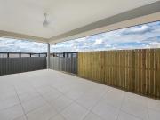 Stunning 4 Bedroom Duplex in South Ripley