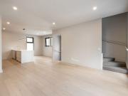 Stunning 4 Bedroom Townhouse in Port Melbourne