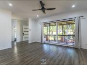 Stunning 4 x 2 designed for entertaining & comfort!