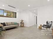 Stunning 5 Bedroom Duplex in Blakehurst