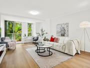 Stunning and spacious 129sqm apartment nestled in resort...