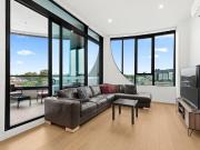 Stunning apartment in the heart of Alphington