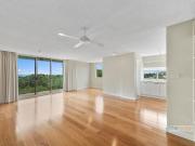 STUNNING APARTMENT WITH CAPTIVATING OCEAN VIEWS