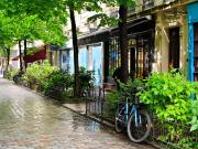 Stunning apartment with south facing balcony in prized...