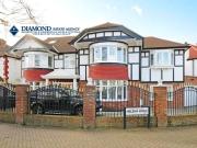 Stunning brand newly created 3 bedroom 2 bathroom ground...