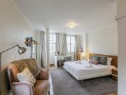 Stunning Clerigos Duplex Apt in the heart of Porto