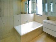 STUNNING CONTEMPORARY LIVING