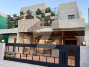 Stunning Designer House Next to Central Park DHA Phase...