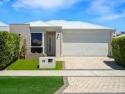 Stunning Easy Care Home in Popular Piara Waters