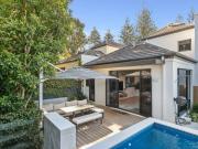 Stunning Family Home In a Gorgeous Coastal Pocket