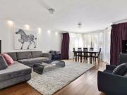 Stunning flat in prime location