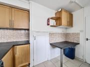 Stunning Four Bedroom Apartment with Private Garden in...