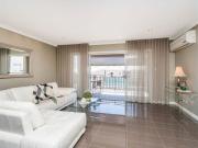 Stunning Fully Furnished 1 Bedroom Apartment in the...