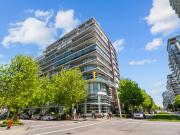 STUNNING FULLY FURNISHED 2BED 2BATH + FLEX ROOM,...
