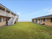 STUNNING FULLY FURNISHED UNIT ON THE COAST!