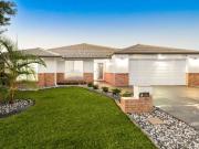 Stunning fully updated Regatta Waters home!