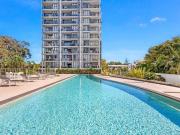 STUNNING FURNISHED 2 BEDROOM APARTMENT LABRADOR