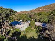 stunning guesthouse zoned property i.