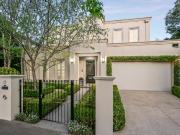 Stunning Harcourt Hill Classic Family Residence