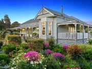 Stunning Harkaway Home A Rare Offering in the Heart of Yea