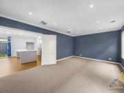 Stunning Henley Masterpiece Property in Prime Location!