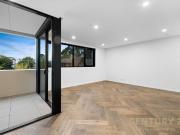 Stunning, High Quality, Executve 1 Bedroom with...