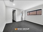 STUNNING HOME IN A CONVENIENT AND PRESTIGIOUS LOCATION