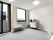Stunning living in the heart of St Kilda